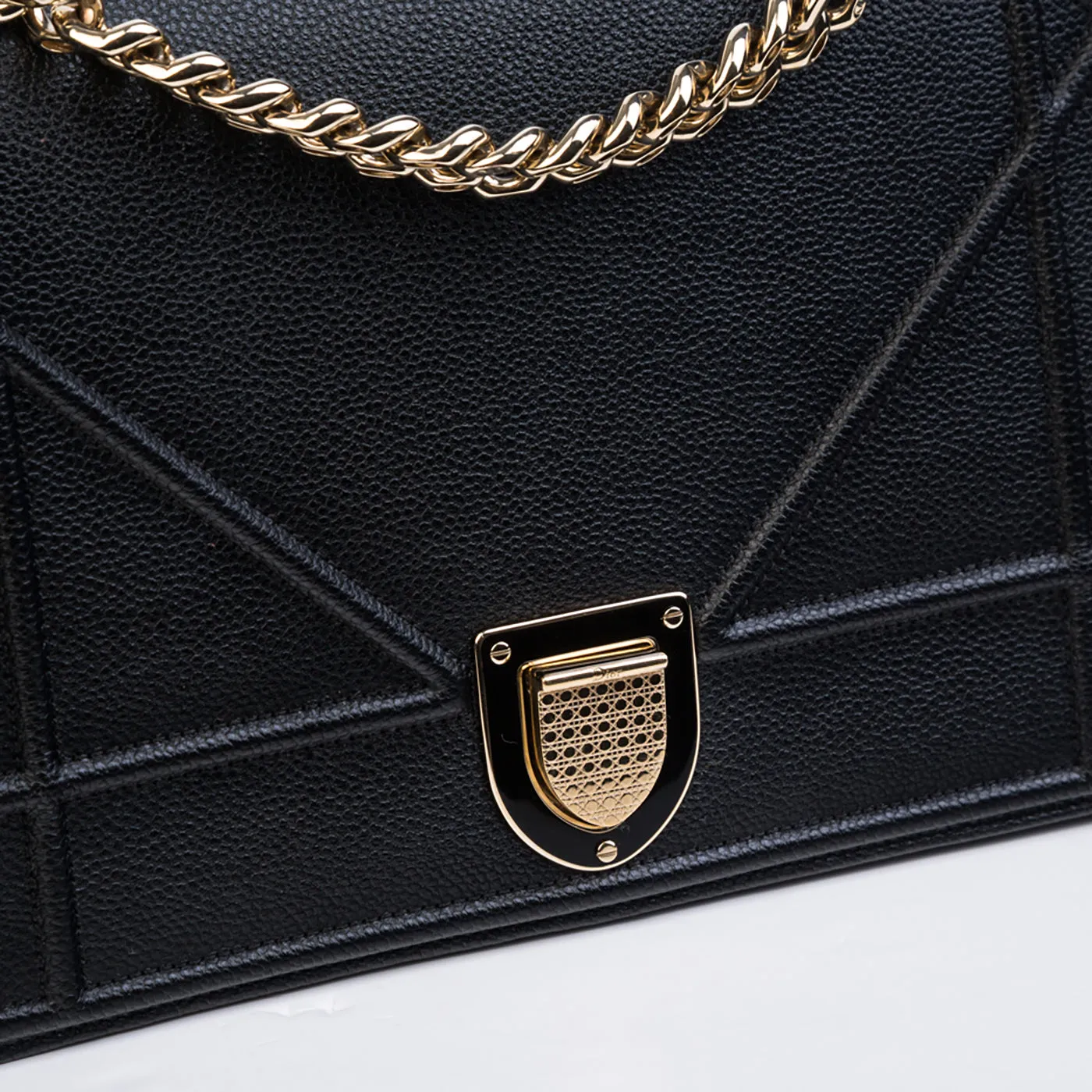 Diorama - Grained Leather
