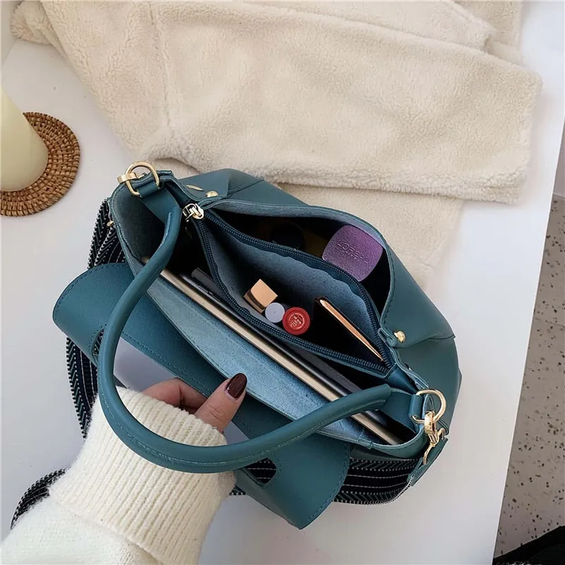 Women Large Capacity PU Shoulder Messenger Bag Retro Daily Totes