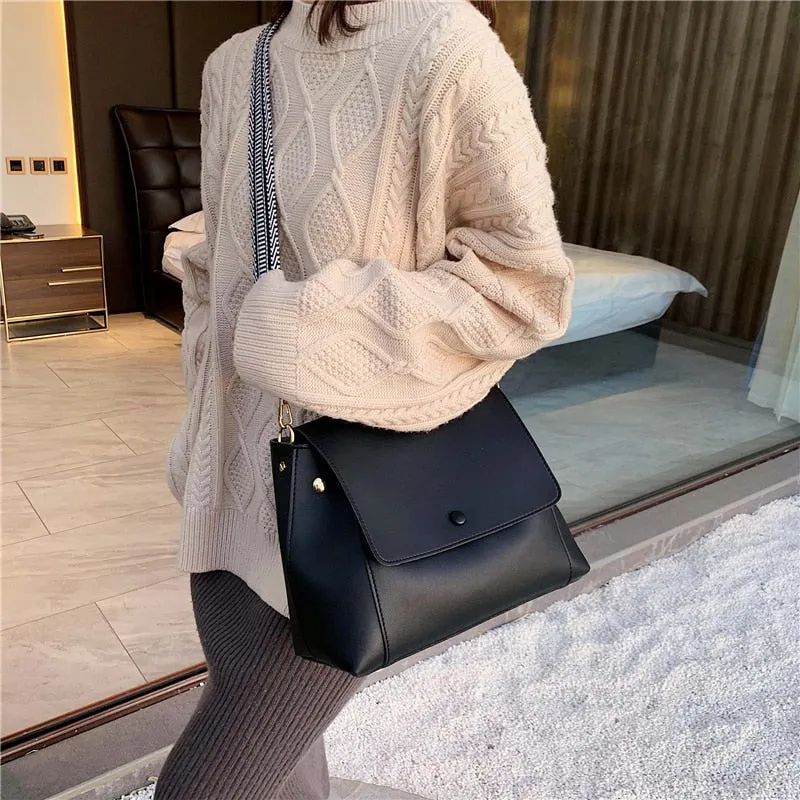 Women Large Capacity PU Shoulder Messenger Bag Retro Daily Totes